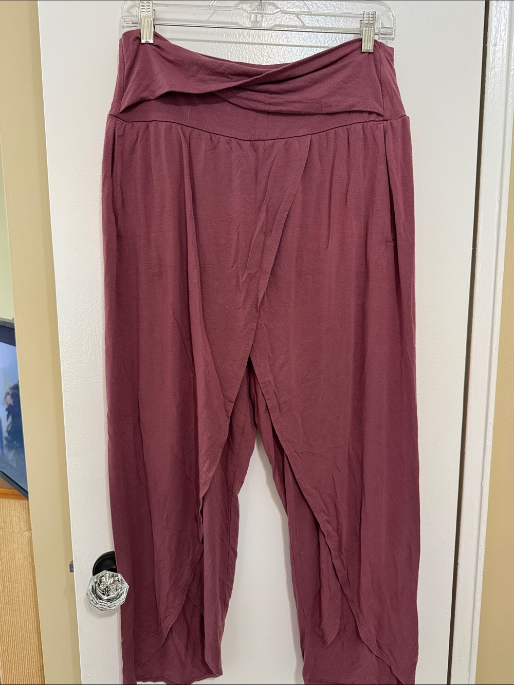 Athleta Release Pants